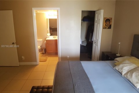 Copropriété à vendre à Tamarac, Floride: 2 chambres, 91.42 m2 № 2010486 - photo 16