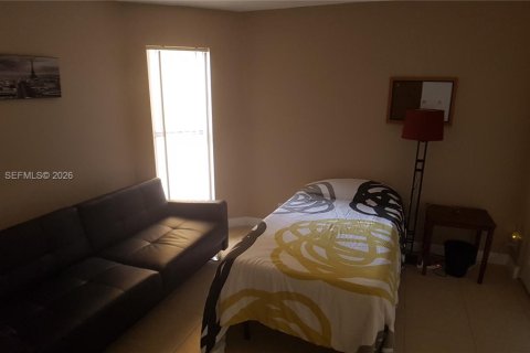 Copropriété à vendre à Tamarac, Floride: 2 chambres, 91.42 m2 № 2010486 - photo 9