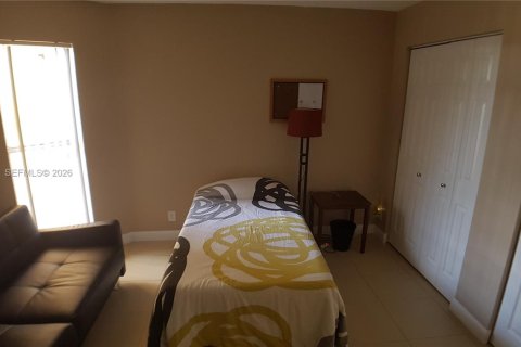 Copropriété à vendre à Tamarac, Floride: 2 chambres, 91.42 m2 № 2010486 - photo 10