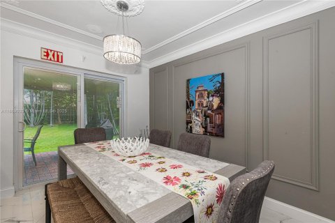 House in Hollywood, Florida 3 bedrooms № 1928366 - photo 12