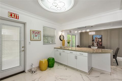 House in Hollywood, Florida 3 bedrooms № 1928366 - photo 18