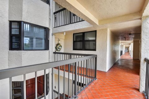Condo in Boca Raton, Florida, 2 bedrooms  № 2378667 - photo 4