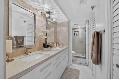 Condo in Boca Raton, Florida, 2 bedrooms  № 2378667 - photo 19