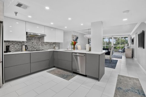 Condo in Boca Raton, Florida, 2 bedrooms  № 2378667 - photo 5