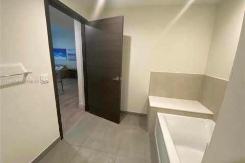 Hotel in Hollywood, Florida 1 bedroom, 67.82 sq.m. № 2077184 - photo 22