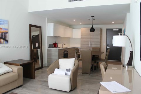 Hotel in Hollywood, Florida 1 bedroom, 67.82 sq.m. № 2077184 - photo 6