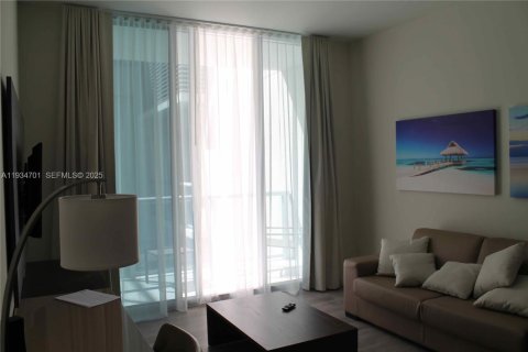 Hotel in Hollywood, Florida 1 bedroom, 67.82 sq.m. № 2077184 - photo 4