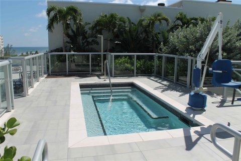 Hotel in Hollywood, Florida 1 bedroom, 67.82 sq.m. № 2077184 - photo 24
