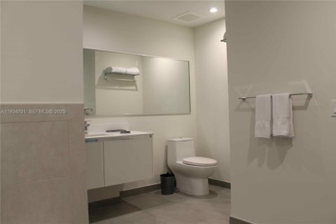 Hotel in Hollywood, Florida 1 bedroom, 67.82 sq.m. № 2077184 - photo 21