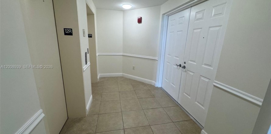 Condo in Aventura, Florida, 3 bedrooms  № 2072208