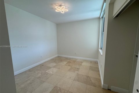 Condo in Aventura, Florida, 3 bedrooms  № 2072208 - photo 16