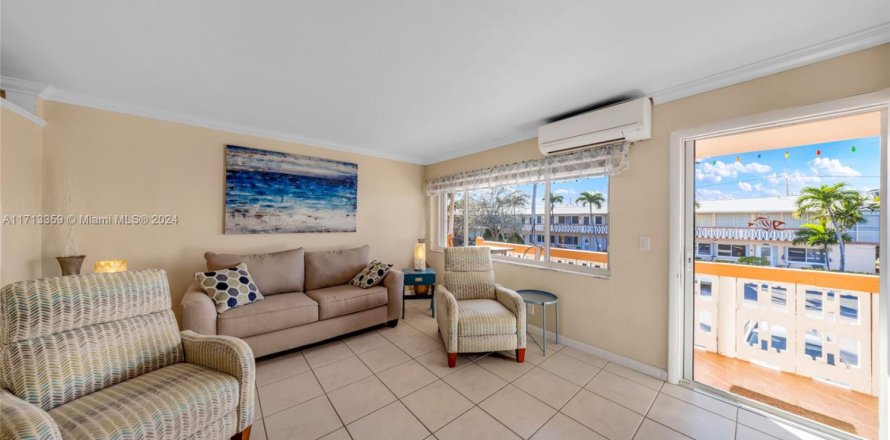 Condo in Hallandale Beach, Florida, 1 bedroom  № 1669303