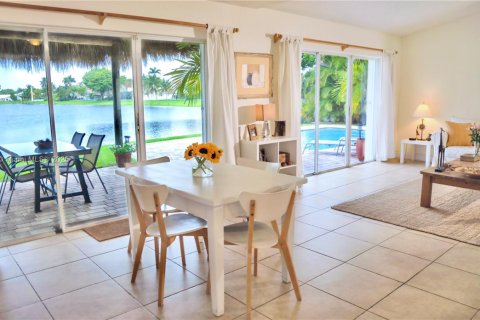 Casa en venta en Cutler Bay, Florida, 3 dormitorios № 1975858 - foto 7