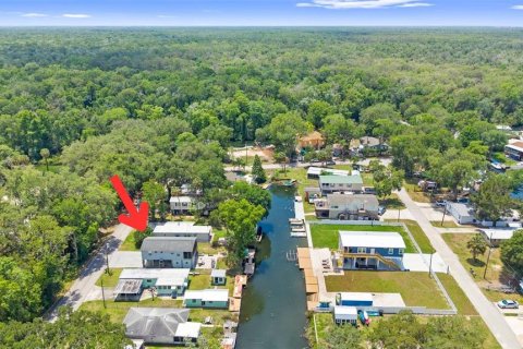 Villa ou maison à vendre à Weeki Wachee, Floride: 3 chambres, 84.73 m2 № 2234081 - photo 17