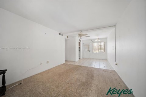 Condo in Bradenton, Florida, 2 bedrooms  № 1706171 - photo 6