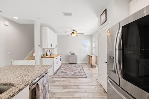 House in Tampa, Florida 3 bedrooms, 163.88 sq.m. № 1902499 - photo 9