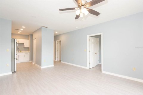 Condo in Daytona Beach, Florida, 2 bedrooms  № 1804885 - photo 28