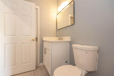 Condo in Daytona Beach, Florida, 2 bedrooms  № 1804885 - photo 12