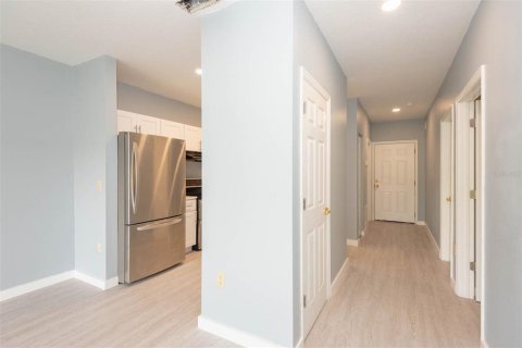 Condo in Daytona Beach, Florida, 2 bedrooms  № 1804885 - photo 29
