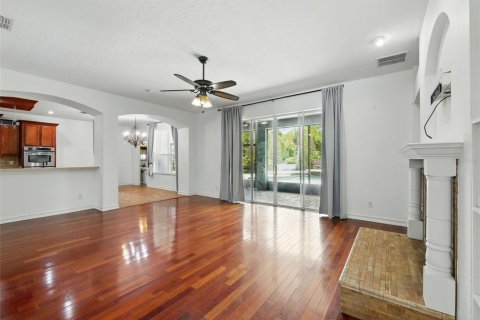 Casa en venta en Eustis, Florida, 5 dormitorios, 380.34 m2 № 1589973 - foto 10