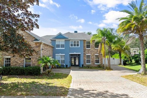 Casa en venta en Eustis, Florida, 5 dormitorios, 380.34 m2 № 1589973 - foto 1