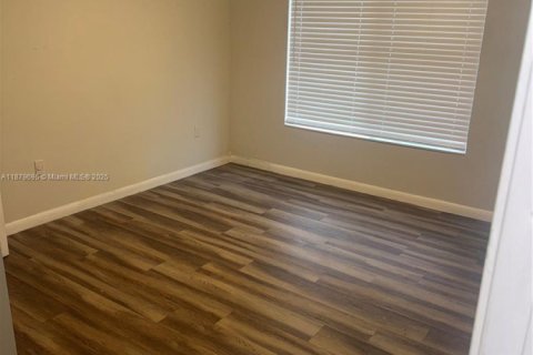 Copropriété à vendre à Coral Springs, Floride: 2 chambres, 84.54 m2 № 1981504 - photo 13