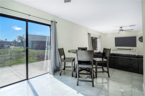 Villa ou maison à vendre à Tamarac, Floride: 2 chambres, 101.26 m2 № 1997684 - photo 7