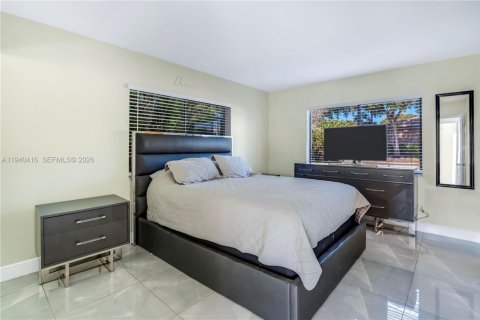 Villa ou maison à vendre à Tamarac, Floride: 2 chambres, 101.26 m2 № 1997684 - photo 13