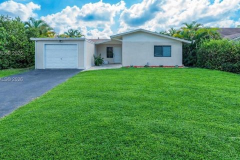 Villa ou maison à vendre à Tamarac, Floride: 2 chambres, 101.26 m2 № 1997684 - photo 20