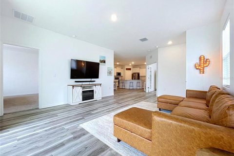 Villa ou maison à vendre à San Antonio, Floride: 3 chambres, 145.3 m2 № 2389455 - photo 7