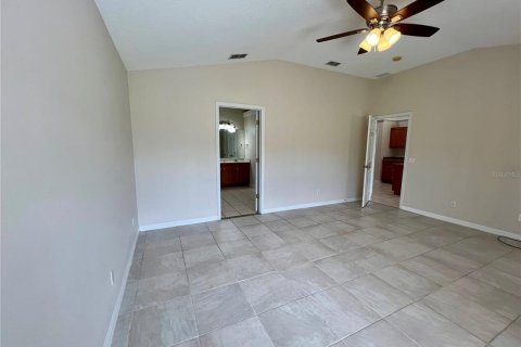 Casa en alquiler en Kissimmee, Florida, 3 dormitorios, 163.69 m2 № 1906883 - foto 15