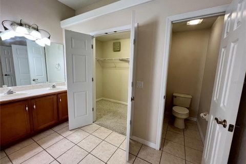 Casa en alquiler en Kissimmee, Florida, 3 dormitorios, 163.69 m2 № 1906883 - foto 19