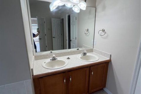 Casa en alquiler en Kissimmee, Florida, 3 dormitorios, 163.69 m2 № 1906883 - foto 18