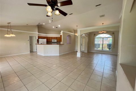 Casa en alquiler en Kissimmee, Florida, 3 dormitorios, 163.69 m2 № 1906883 - foto 7