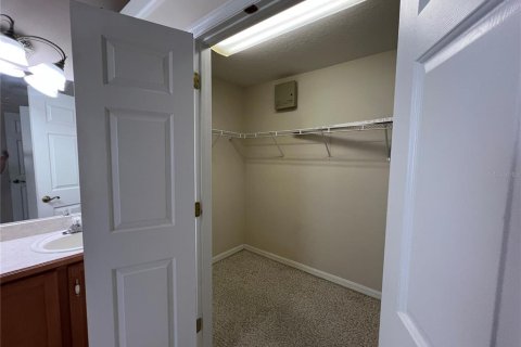 Casa en alquiler en Kissimmee, Florida, 3 dormitorios, 163.69 m2 № 1906883 - foto 20