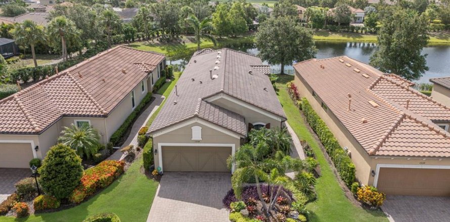 Villa ou maison à Lakewood Ranch, Floride 3 chambres, 177.63 m2 № 1780326