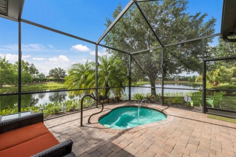 Villa ou maison à vendre à Lakewood Ranch, Floride: 3 chambres, 177.63 m2 № 1780326 - photo 11