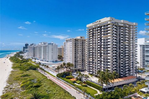 Copropriété à vendre à Miami Beach, Floride: 2 chambres, 140.28 m2 № 2267597 - photo 8