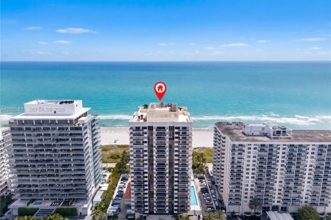 Copropriété à vendre à Miami Beach, Floride: 2 chambres, 140.28 m2 № 2267597 - photo 10
