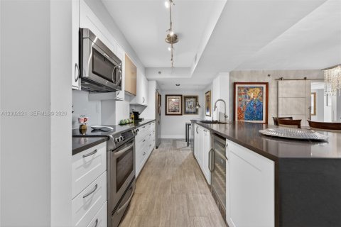 Copropriété à vendre à Miami Beach, Floride: 2 chambres, 140.28 m2 № 2267597 - photo 15
