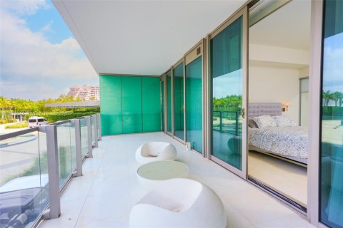 Condo in Key Biscayne, Florida, 2 bedrooms  № 1962415 - photo 17