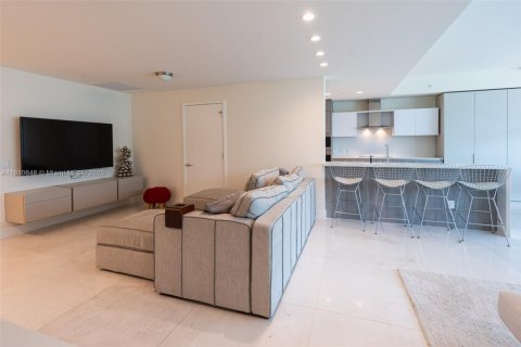 Condo in Key Biscayne, Florida, 2 bedrooms  № 1962415 - photo 28
