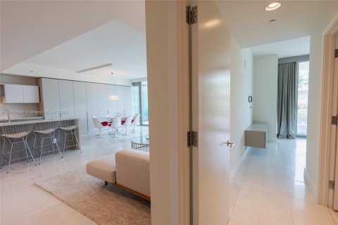 Condo in Key Biscayne, Florida, 2 bedrooms  № 1962415 - photo 29