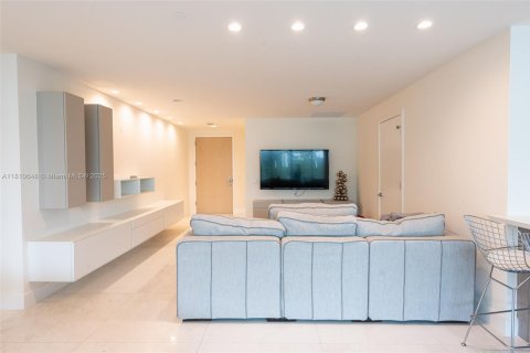 Condo in Key Biscayne, Florida, 2 bedrooms  № 1962415 - photo 26