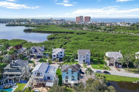 Купить виллу или дом в Семинол, Флорида 5 комнат, 211.07м2, № 2297279 - фото 30
