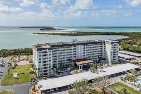 Condo in Dunedin, Florida, 2 bedrooms  № 1642529 - photo 9