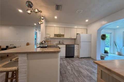 Купить виллу или дом в Дания-Бич, Флорида 3 спальни, 119.84м2, № 1997555 - фото 27