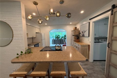 Купить виллу или дом в Дания-Бич, Флорида 3 спальни, 119.84м2, № 1997555 - фото 23