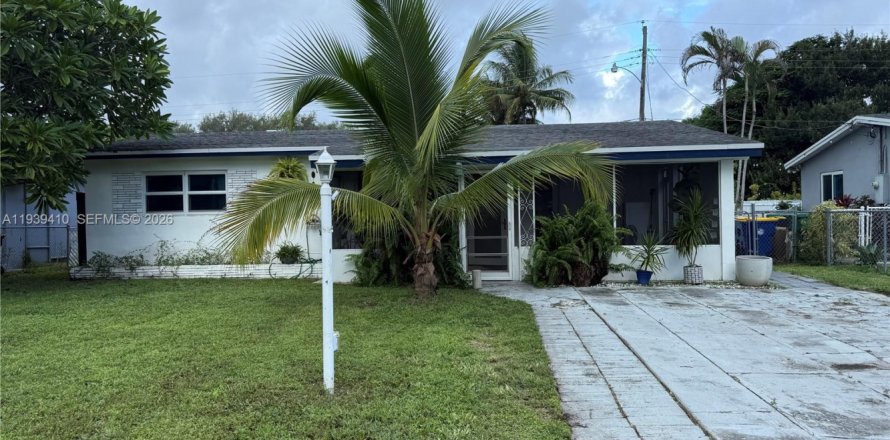 Дом в Дания-Бич, Флорида 3 спальни, 119.84м2 № 1997555