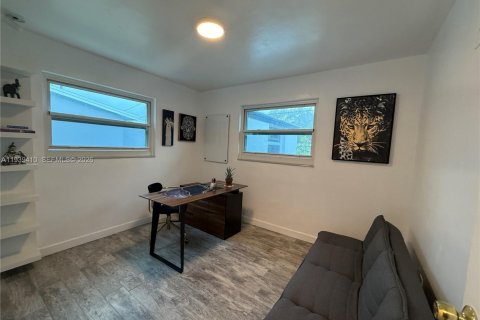 Купить виллу или дом в Дания-Бич, Флорида 3 спальни, 119.84м2, № 1997555 - фото 16